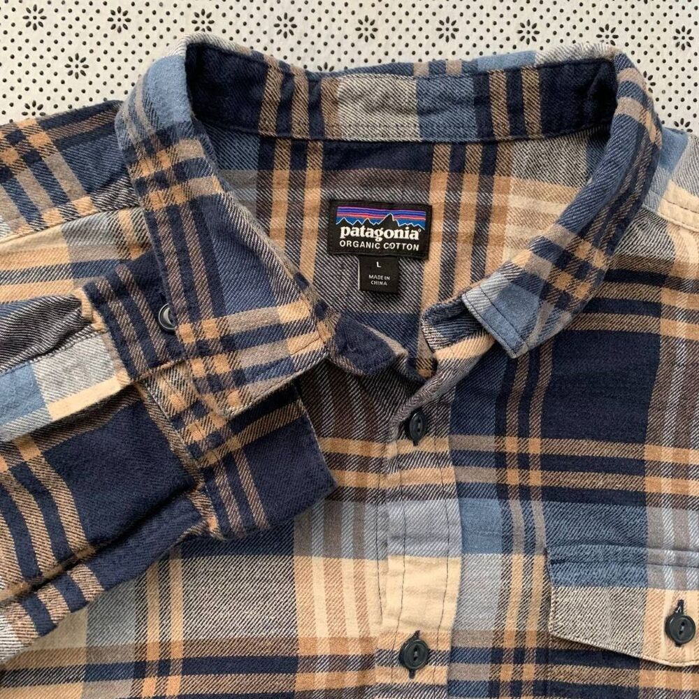 Patagonia Organic Cotton Flannel Shirt Mens L Plaid Blue Tan Button-Down